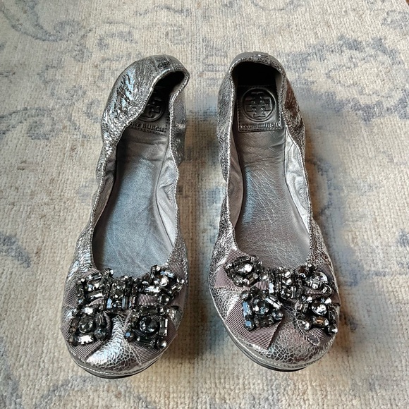 Silver Embellished Ballet Flats GUC - RUNS SMALL - Picture 1 of 5